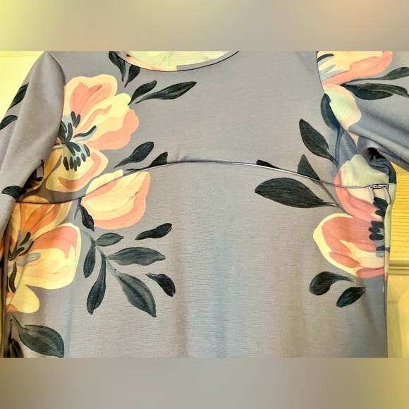 Floral nursing-friendly sheath dress - Picture 4 of 6